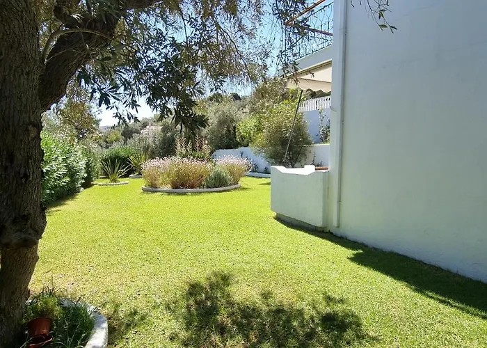 شقة Olive Grove شاطئ ميغالي أموس