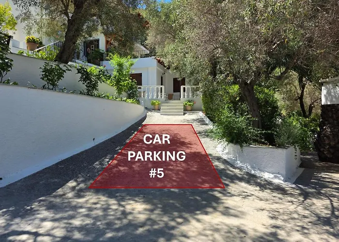 Olive Grove شقة شاطئ ميغالي أموس