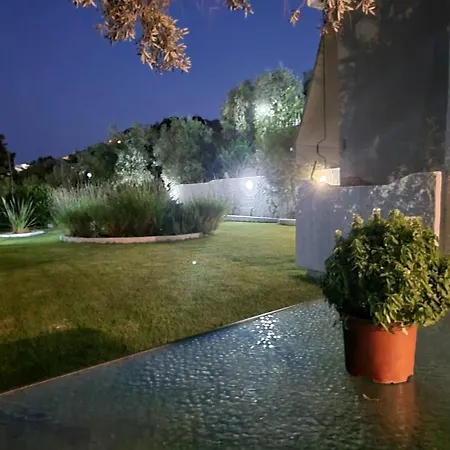 Olive Grove Apartamento *